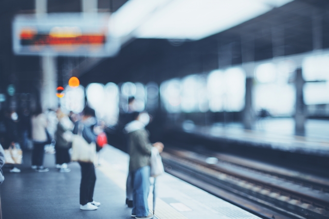 通勤電車はバカみたいに無理して乗るな。現状を変えるために必要なこと